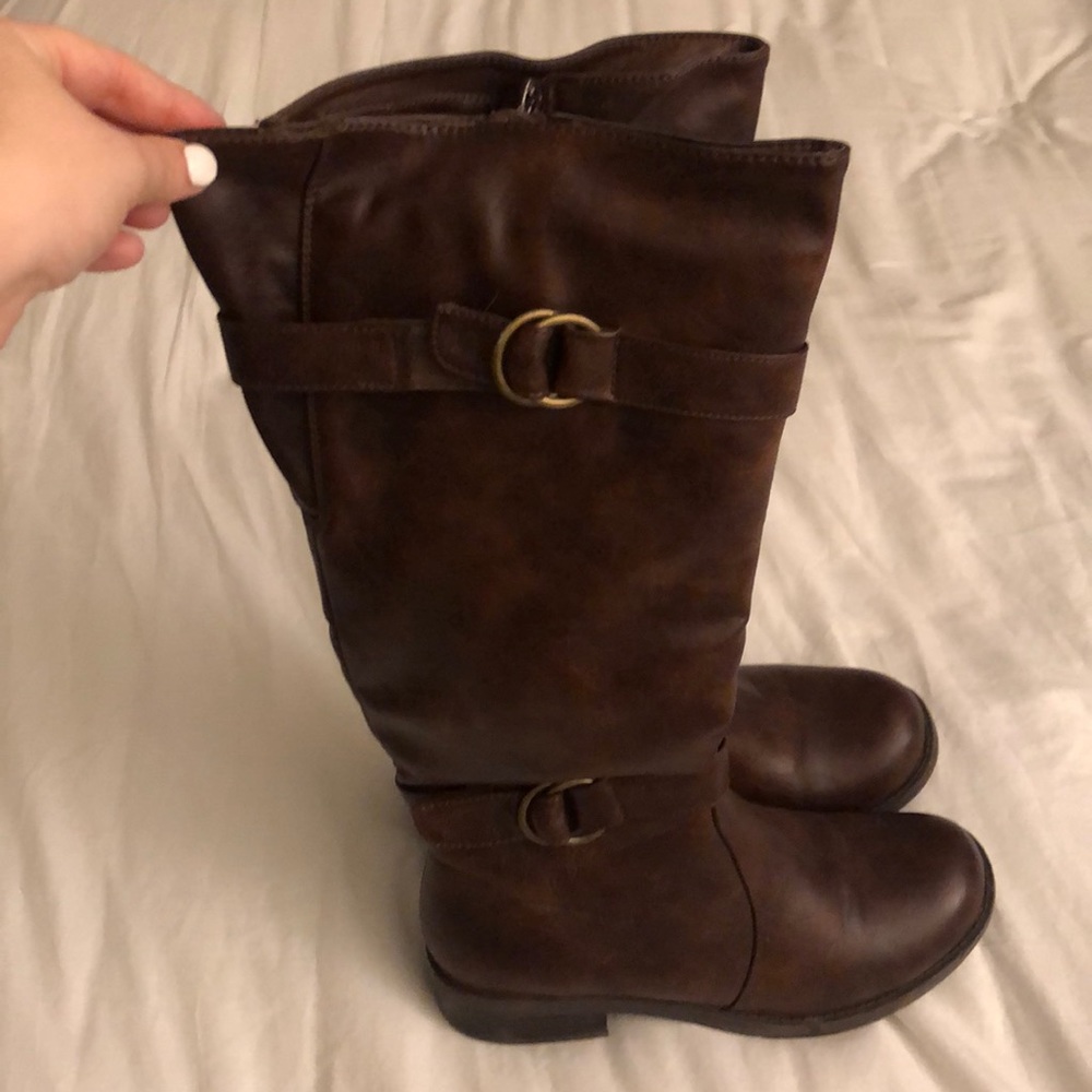 Riding boots